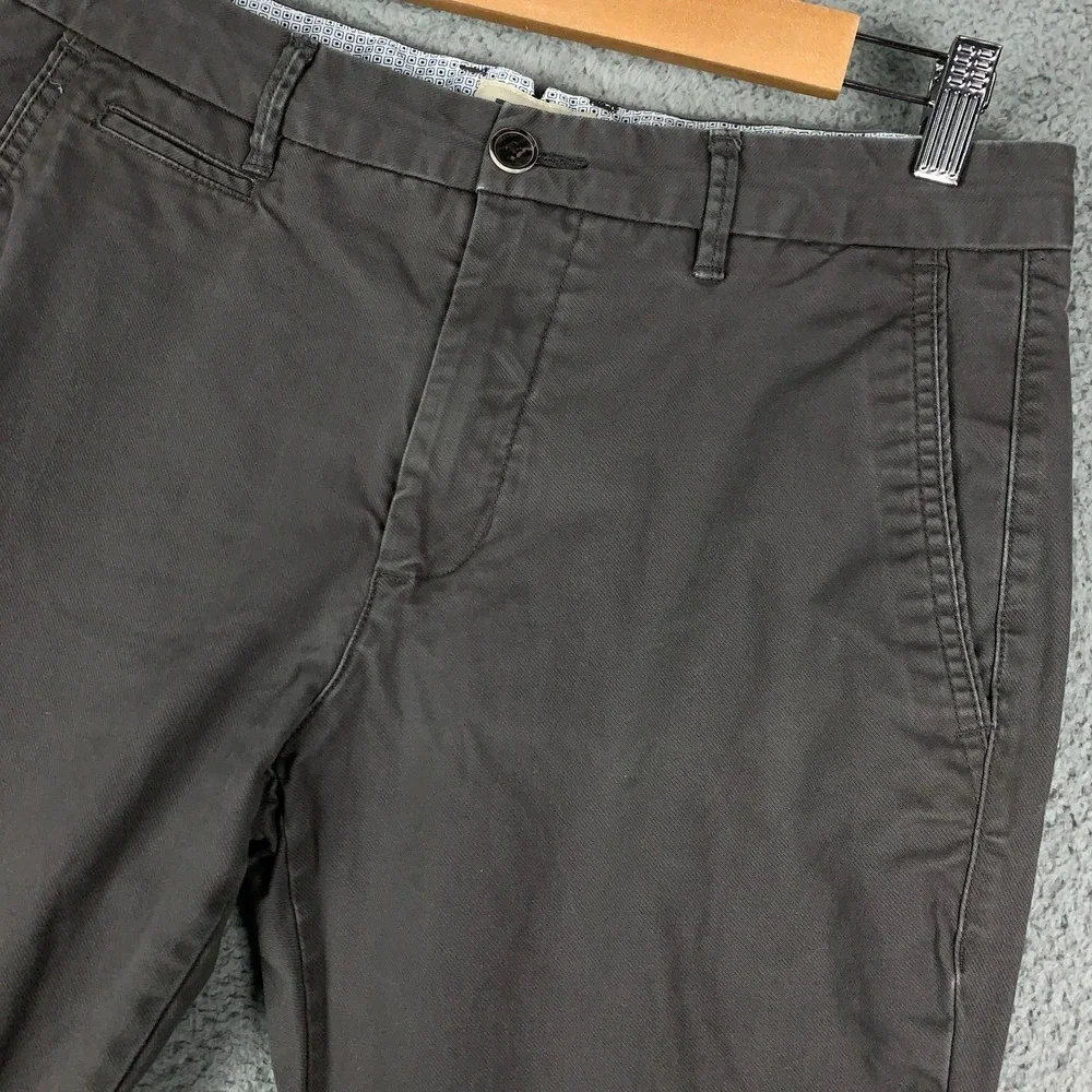 Perk Feel Good Chino Pants Mens 32 x 32 Dark Gray Flat Front Tapered Slim Fit